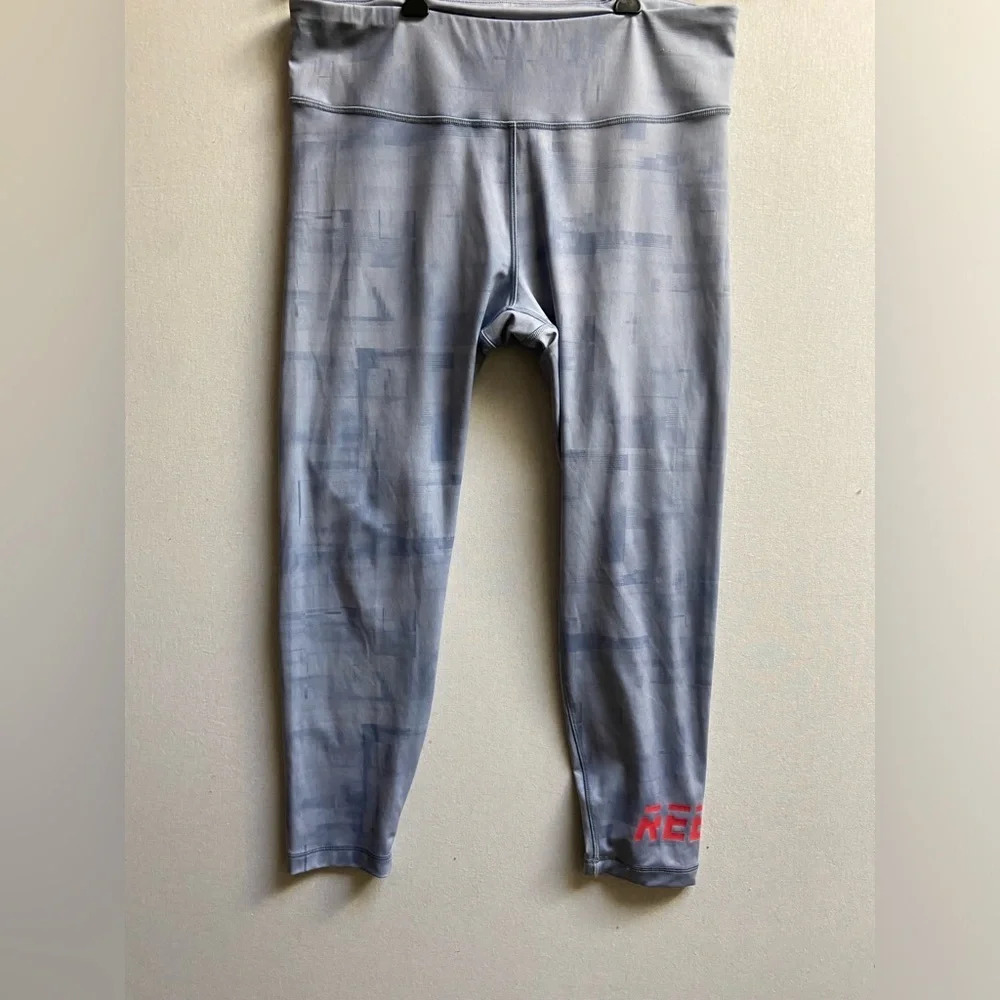 Reebok Speedwick Tie Dye Cloud Print Capri Leggings L